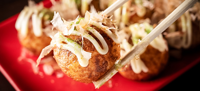 大阪泉州で25年続くたこ焼き屋です。出汁感たっぷりのふわとろ食感は長年多くの方に愛されています。